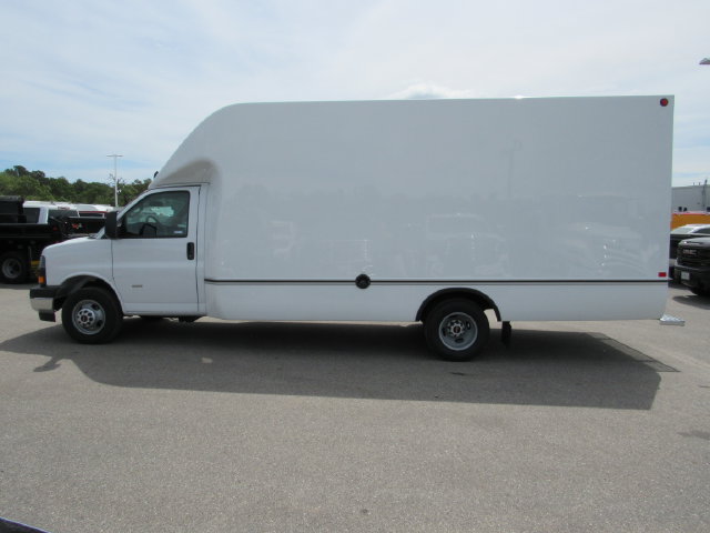 2026 GMC Savana 3500