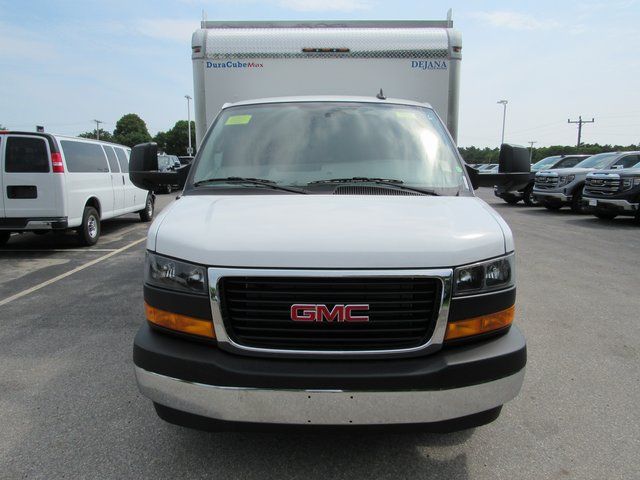2025 GMC Savana 3500