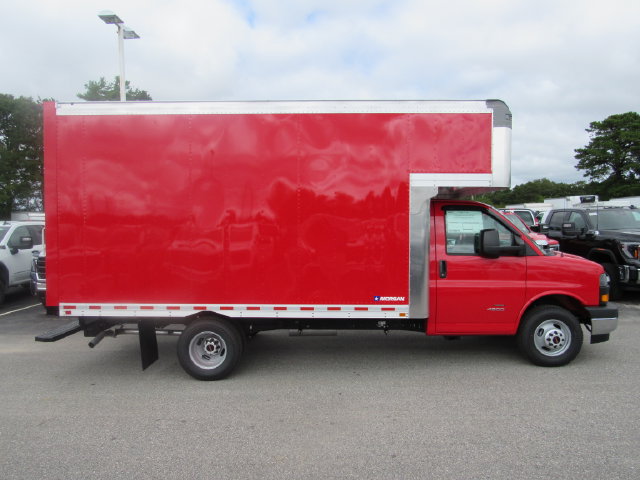 2026 GMC Savana Cutaway 4500
