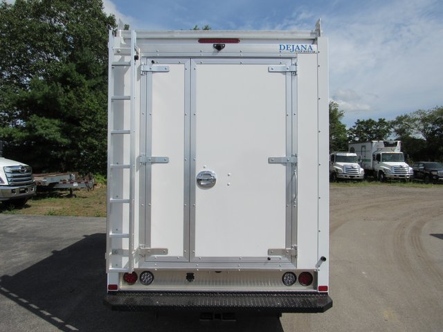2025 GMC Savana 3500