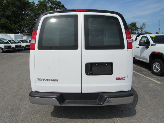 2026 GMC Savana 2500