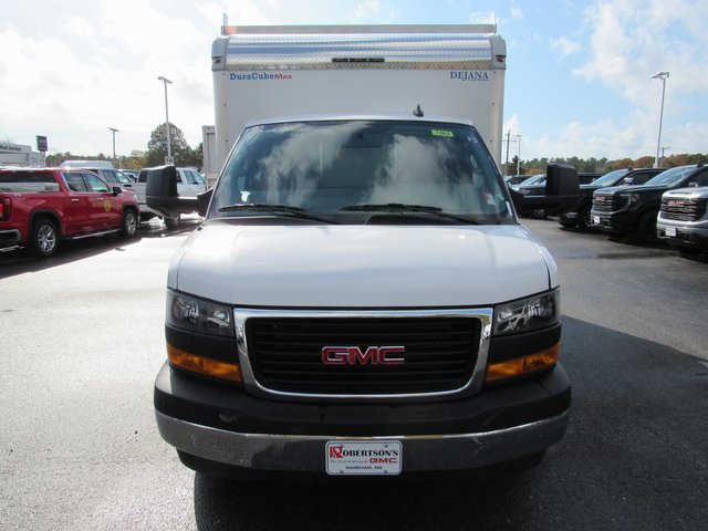 2025 GMC Savana 3500