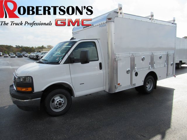 2025 GMC Savana 3500