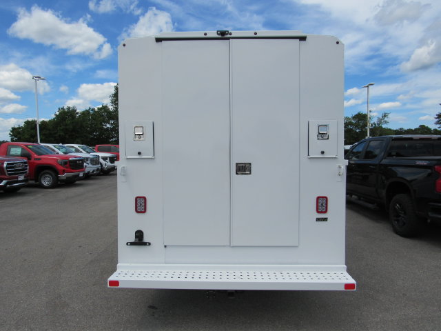 2026 GMC Savana 3500