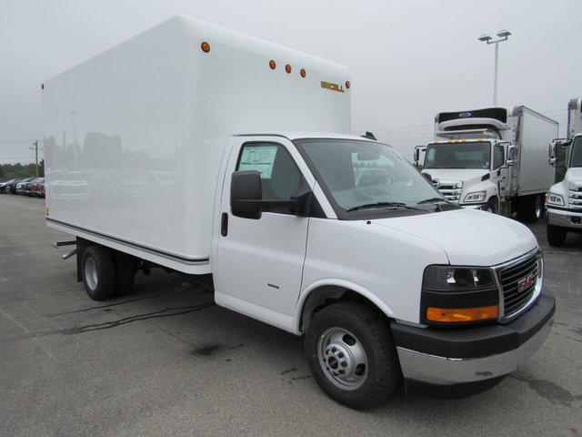 2025 GMC Savana 3500