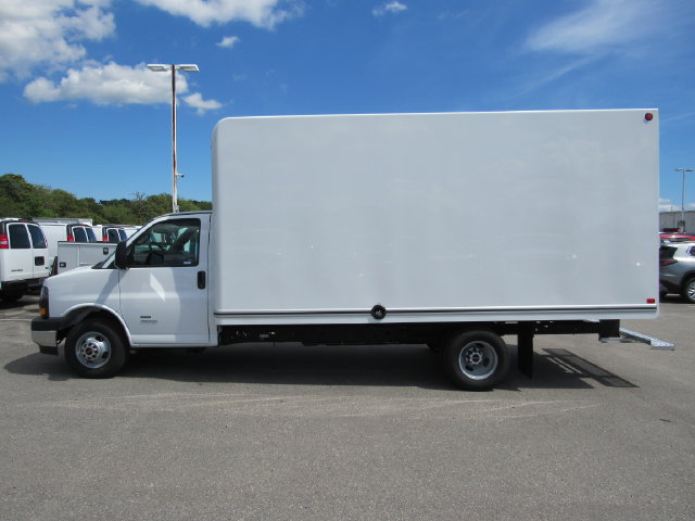 2026 GMC Savana Cutaway 4500