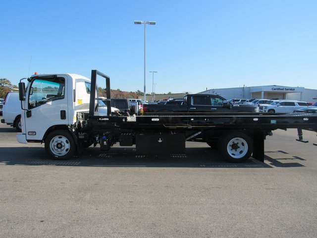 2020 Isuzu NRR